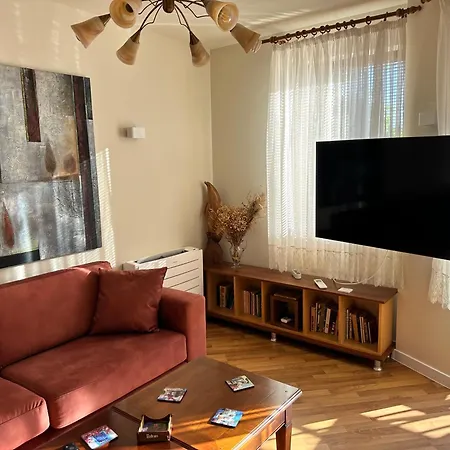 Thermae Heritage With Garage Apartamento *